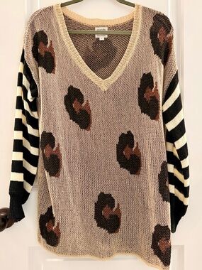 Amaryllis X Ashlee Nichols Collection- Size Small-OVERSIZED-lightweight sweater